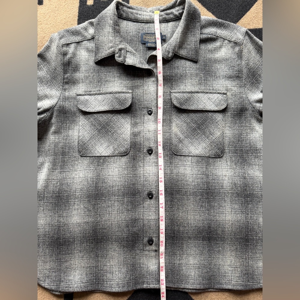 Pendleton Cropped Lodge Wool Shirt Women’s Medium - Picture 7 of 9